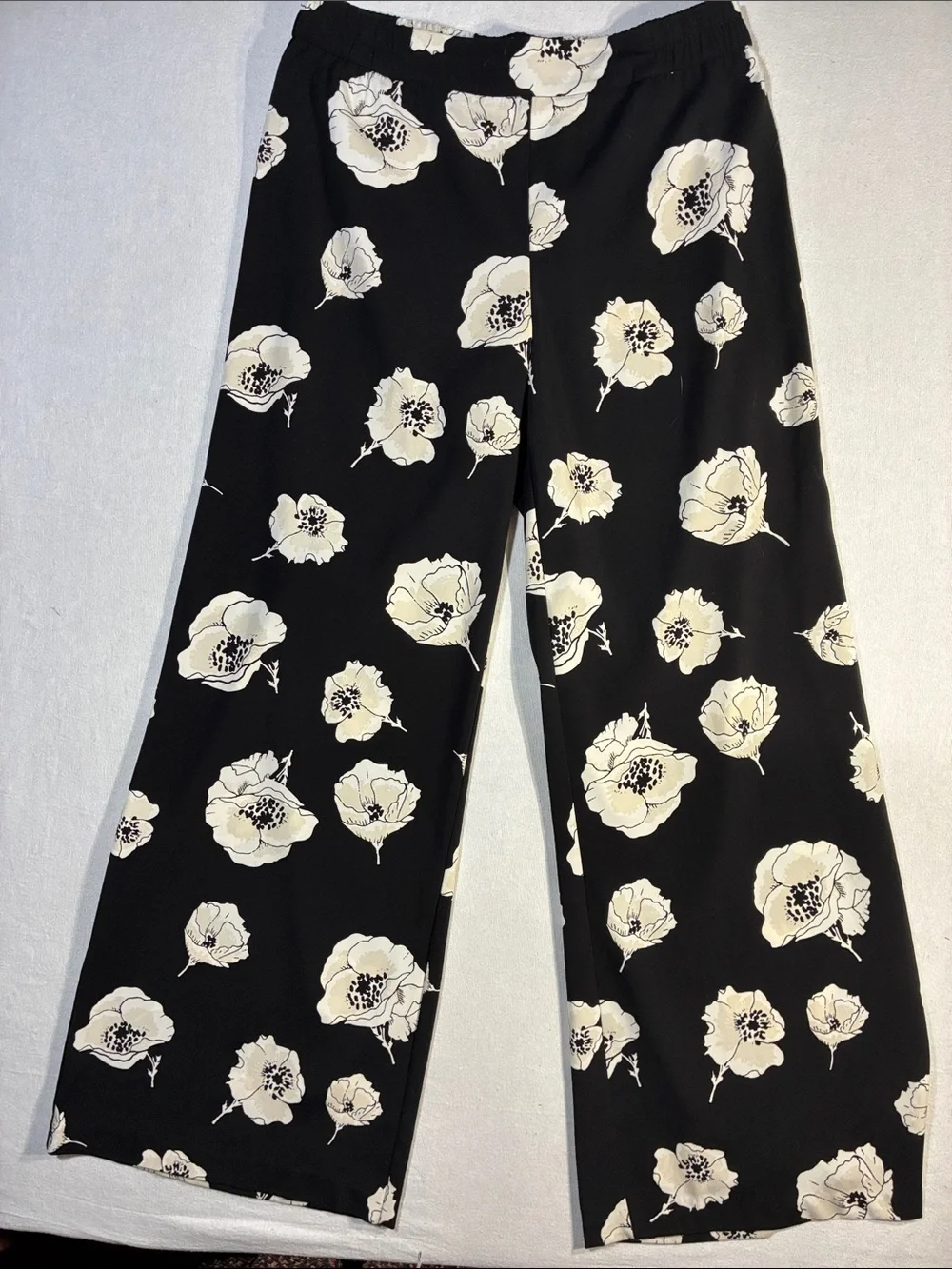 Girls' Black Floral Wide-Leg Pants